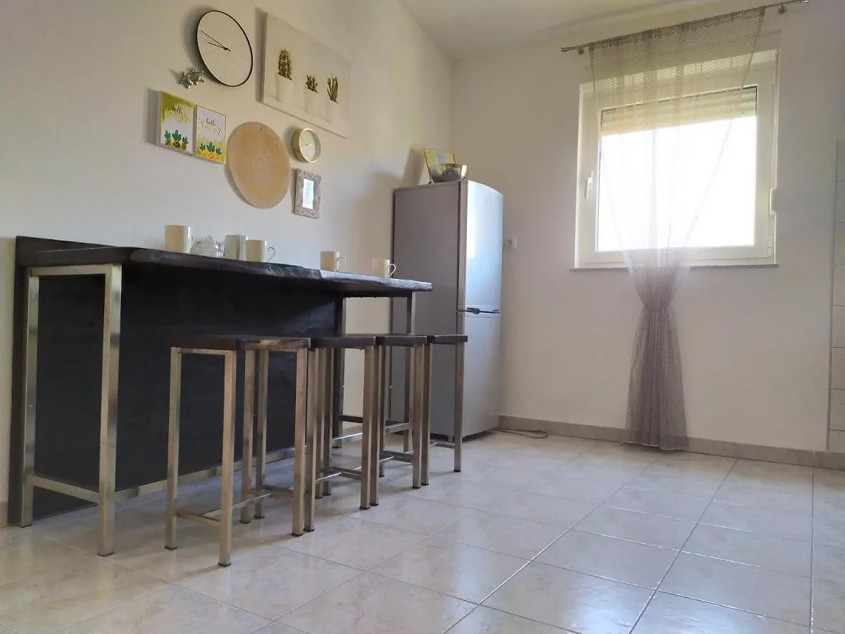Guest house Rosa Soldatica Hotel Vir Croatia