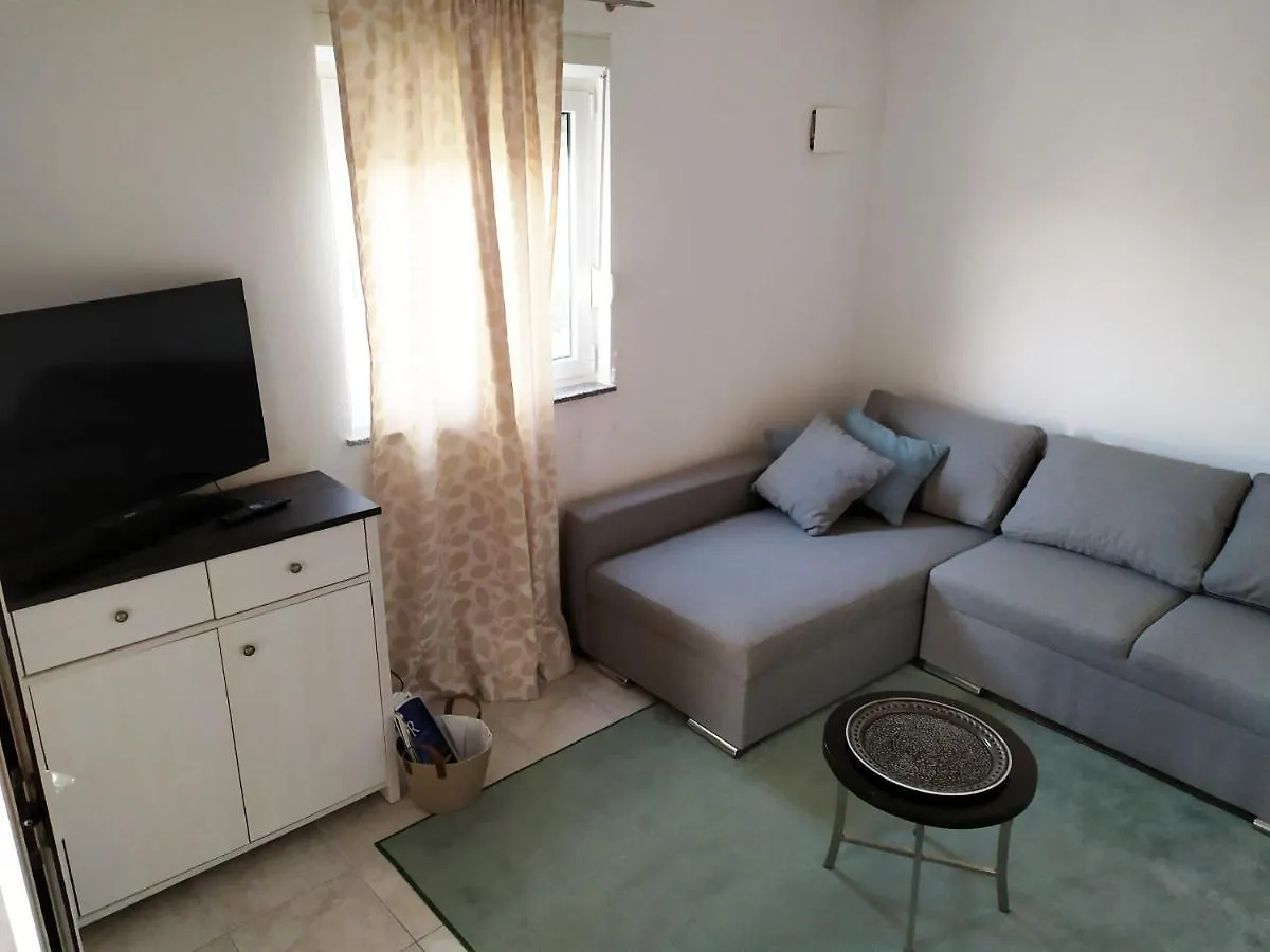 Guest house Rosa Soldatica Hotel Vir